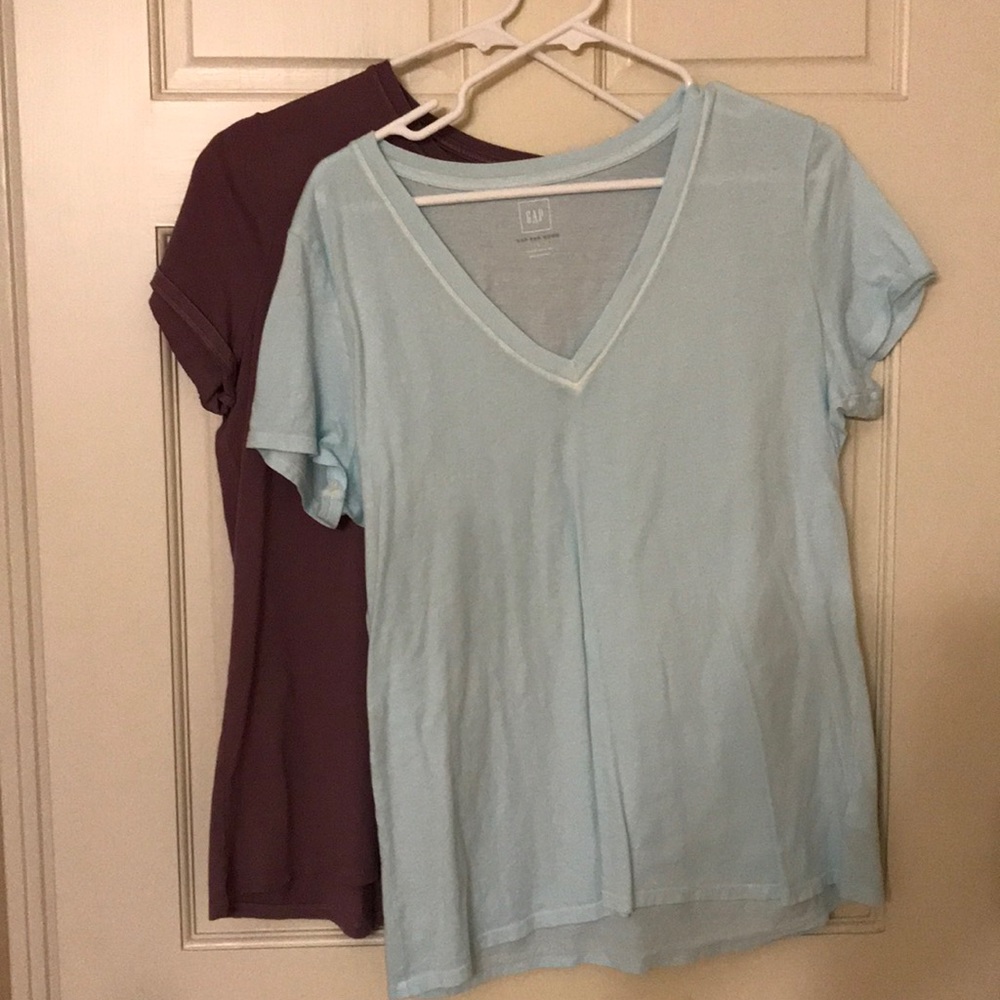 Set of Gap tees.